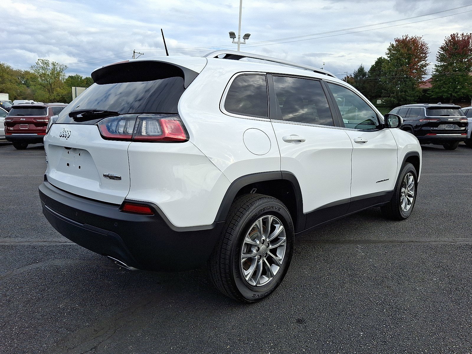 2021 Jeep Cherokee Latitude Lux photo 4