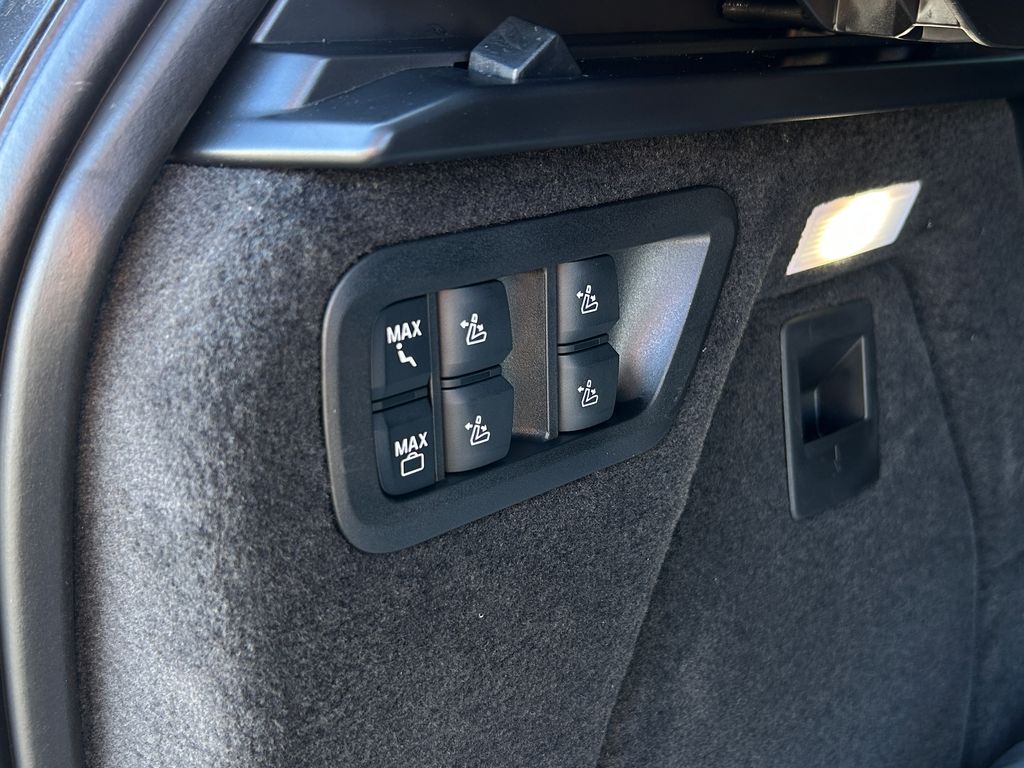 2026 Bmw X7 M60i photo 37