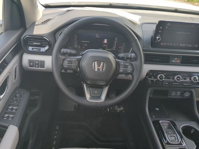 2025 Honda Pilot Elite photo 13