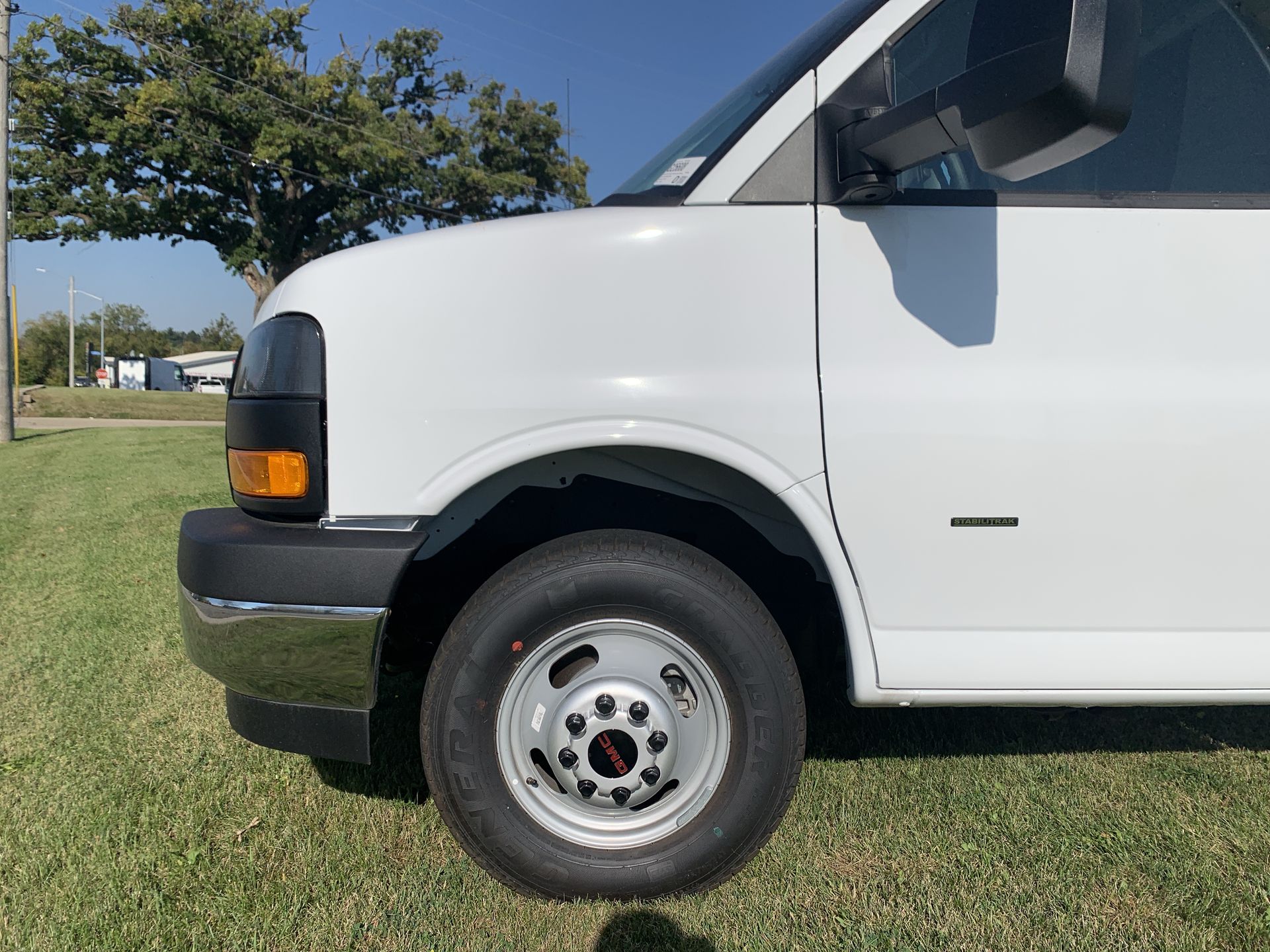 2025 Gmc Savana Cutaway 3500 photo 24
