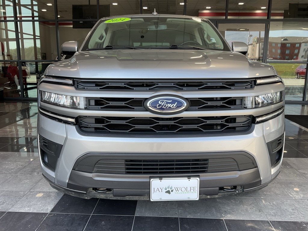Used 2024 Ford Expedition XLT with VIN 1FMJK1J8XREA00866 for sale in Kansas City