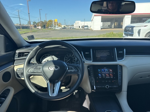 2022 Infiniti QX50 Luxe photo 10