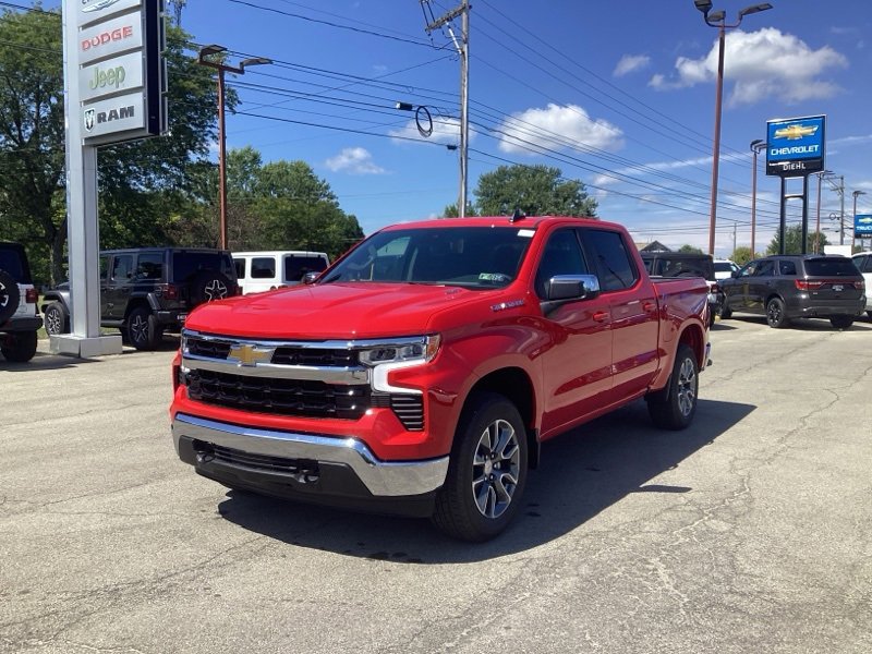2025 Chevrolet Silverado 1500 LT photo 3