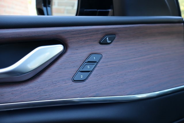 2025 Jeep Grand Cherokee Summit photo 8