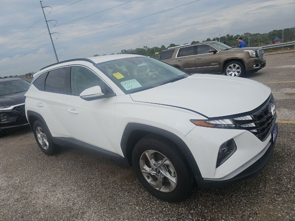 Used 2024 Hyundai Tucson SEL with VIN 5NMJBCDE2RH347171 for sale in Kansas City