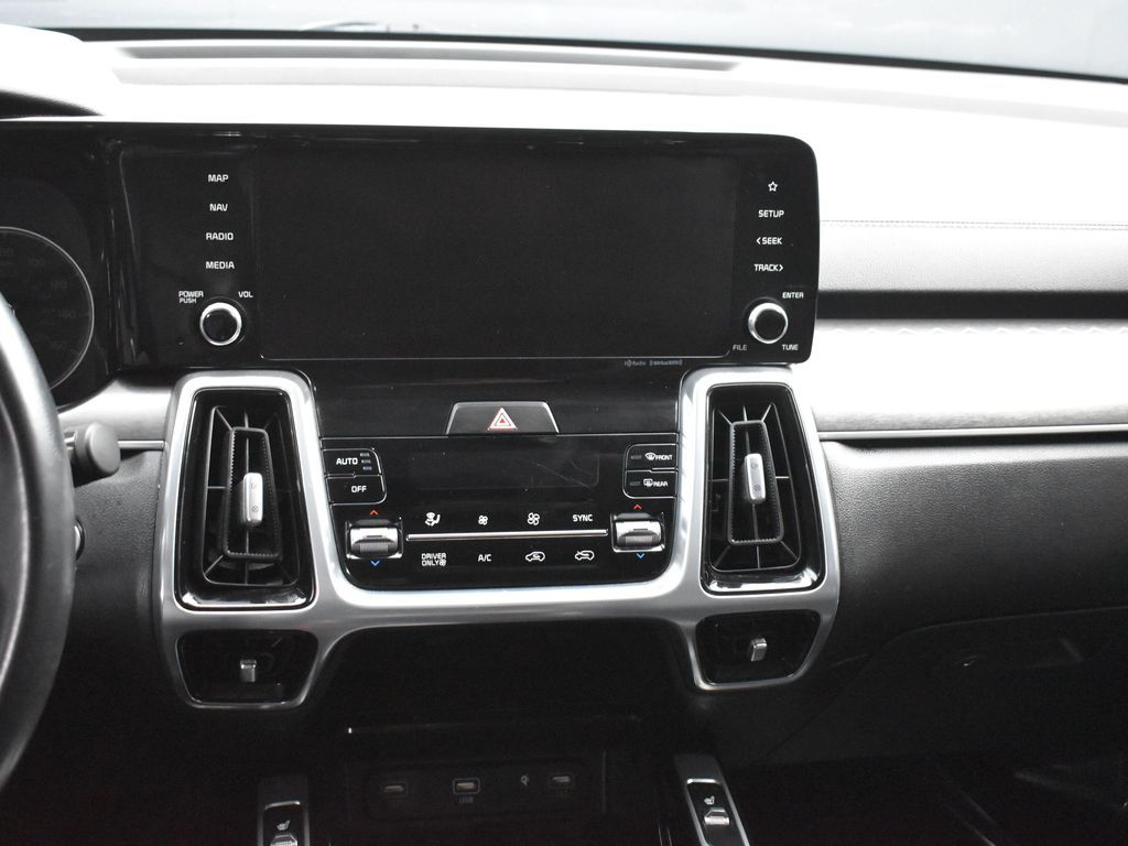 2022 Kia Sorento Plug-In Hybrid SX photo 16