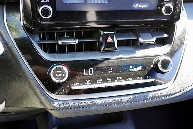 2020 Toyota Corolla SE photo 26