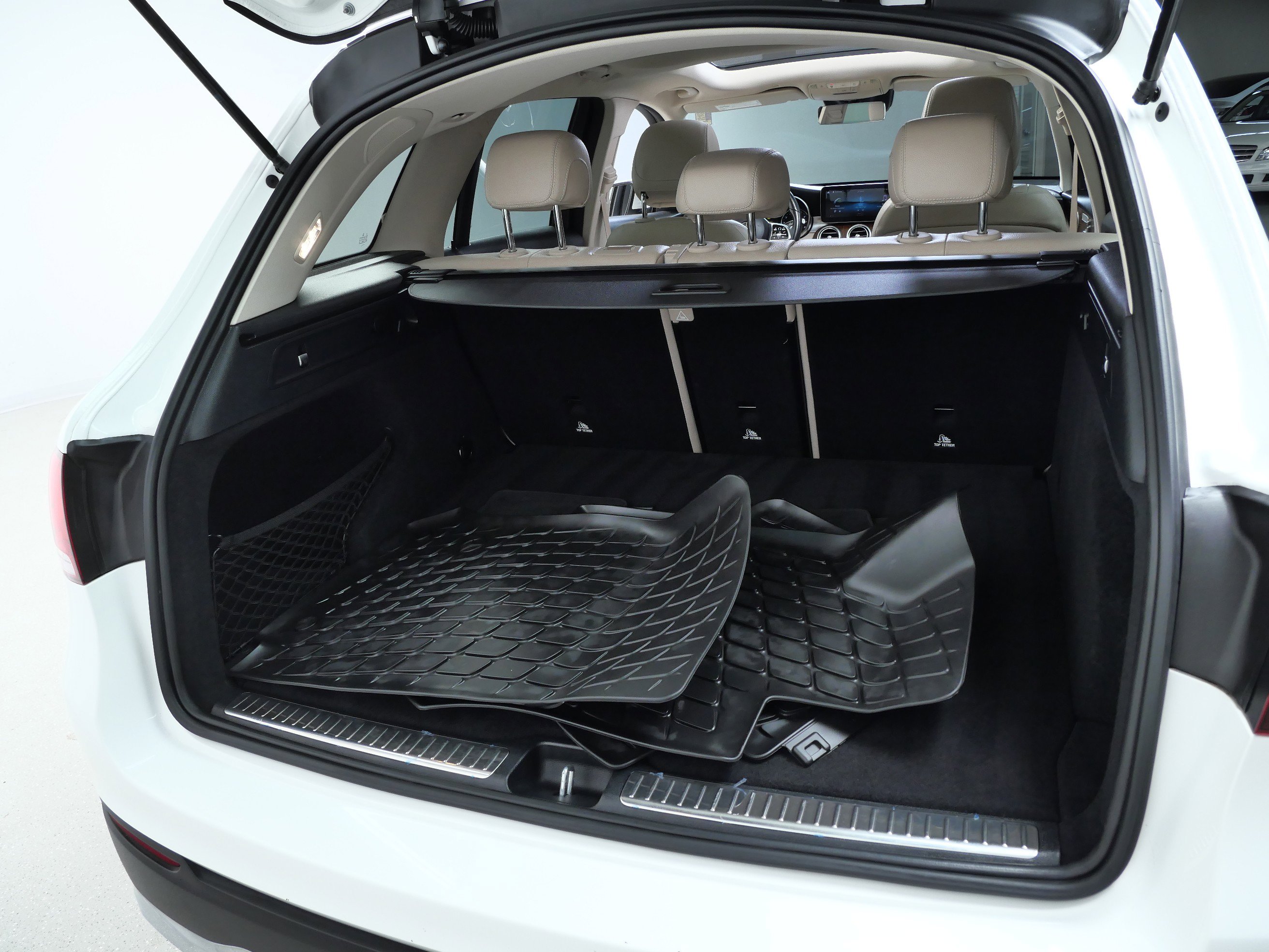 2022 Mercedes Benz GLC 300 4MATIC photo 5