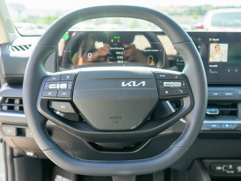 2025 Kia K4 EX photo 14