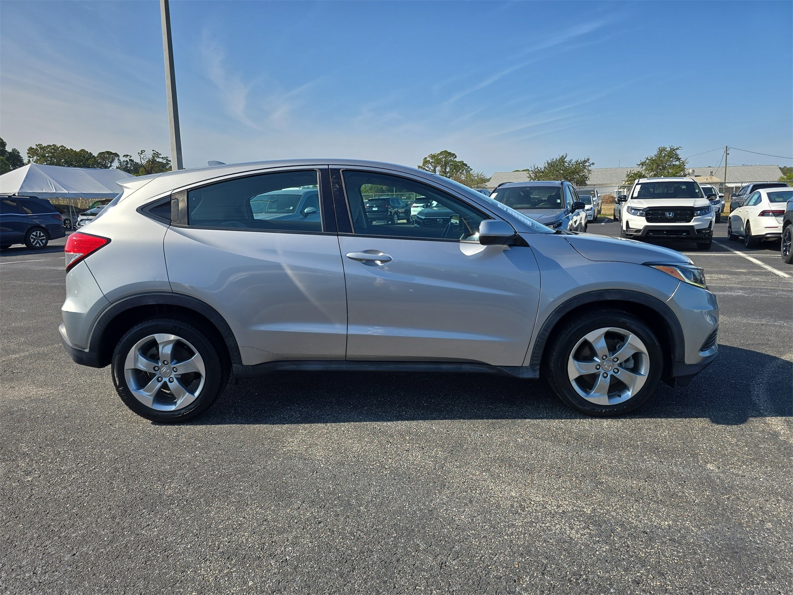 2019 Honda HR-V LX photo 2