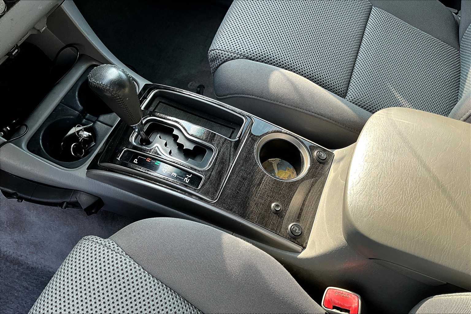 2011 Toyota Tacoma photo 14