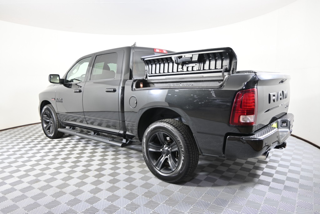 2017 Ram 1500 Sport photo 4