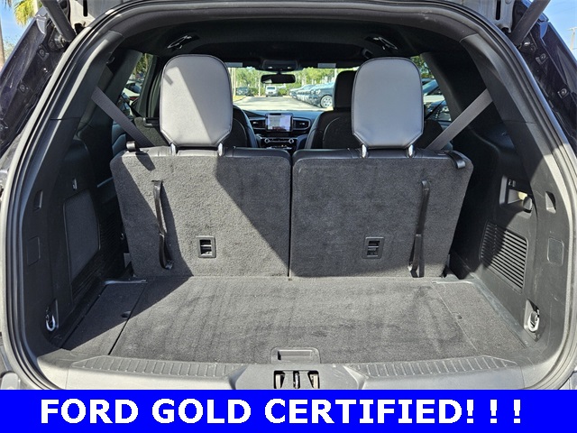 2024 Ford Explorer ST-Line photo 2