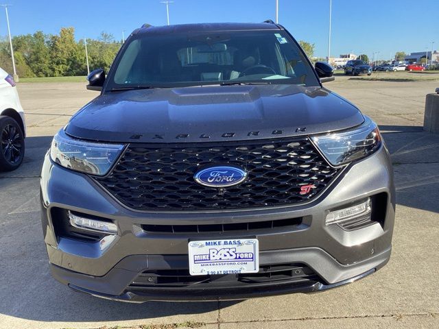 2020 Ford Explorer ST photo 2