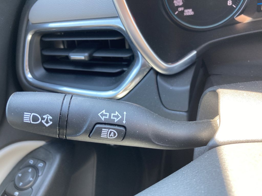 2022 Chevrolet Equinox LS photo 21