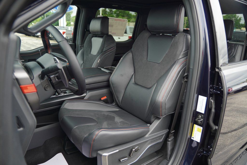 2025 Ford F-150 Raptor photo 10