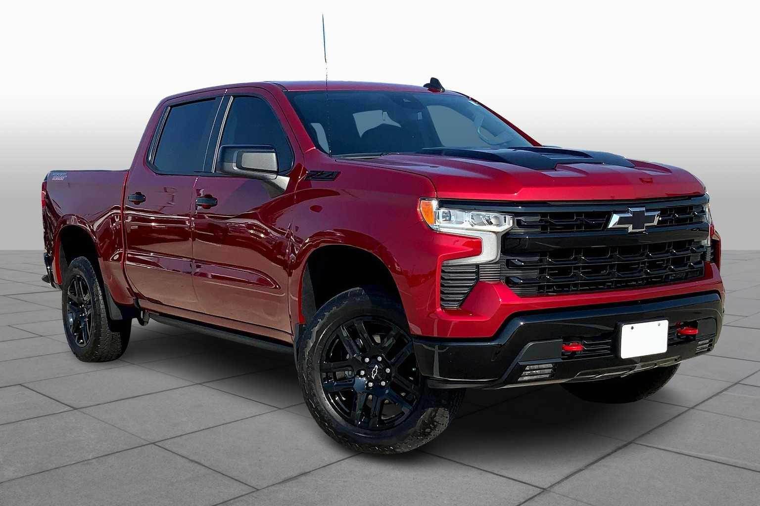 2024 Chevrolet Silverado 1500 LT Trail Boss photo 2