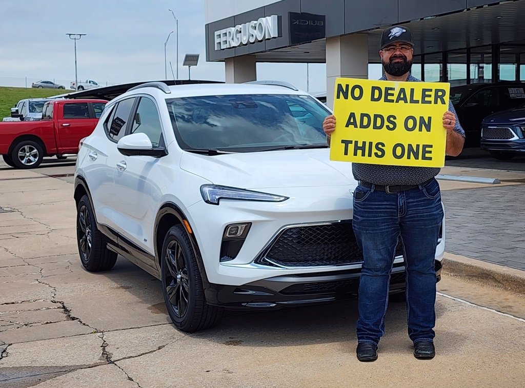 2026 Buick Encore GX Sport Touring's photo