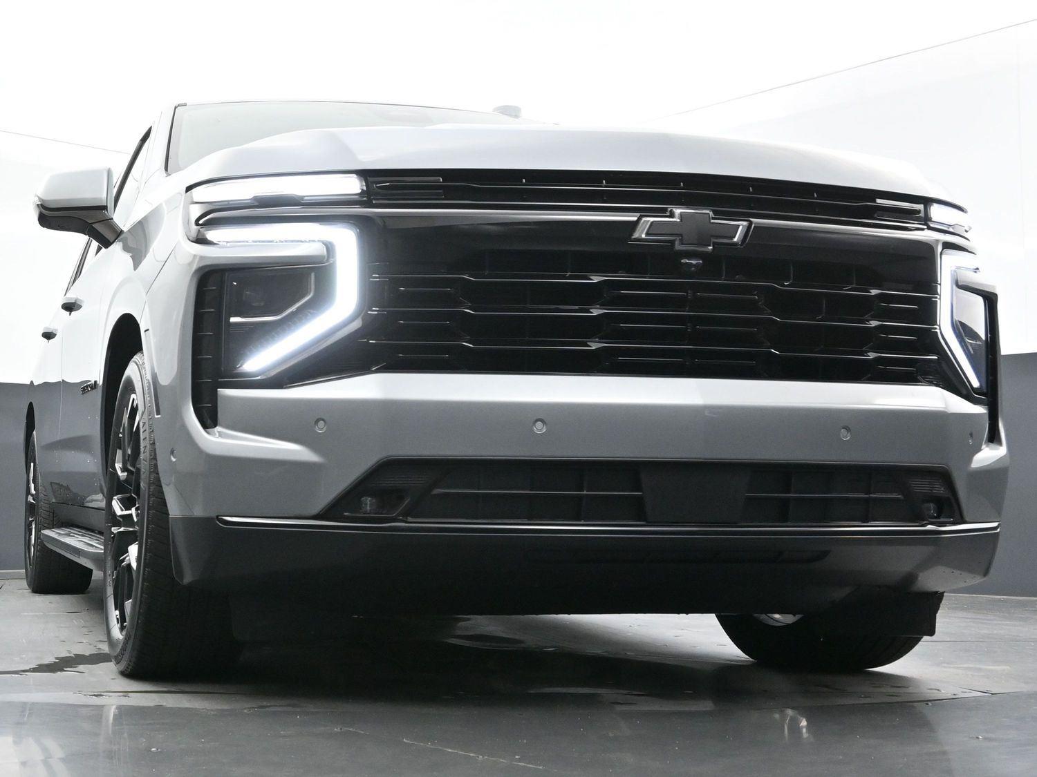 2025 Chevrolet Suburban RST photo 47