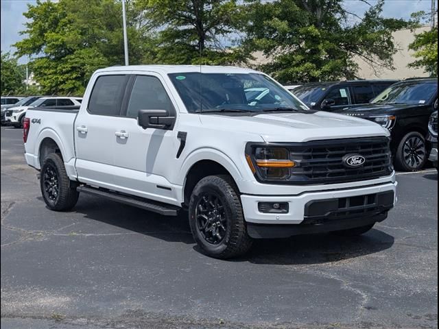 2025 Ford F-150 XLT photo 2