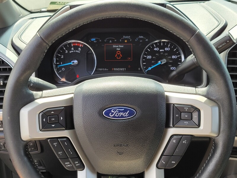 2019 Ford F-250 Lariat photo 26
