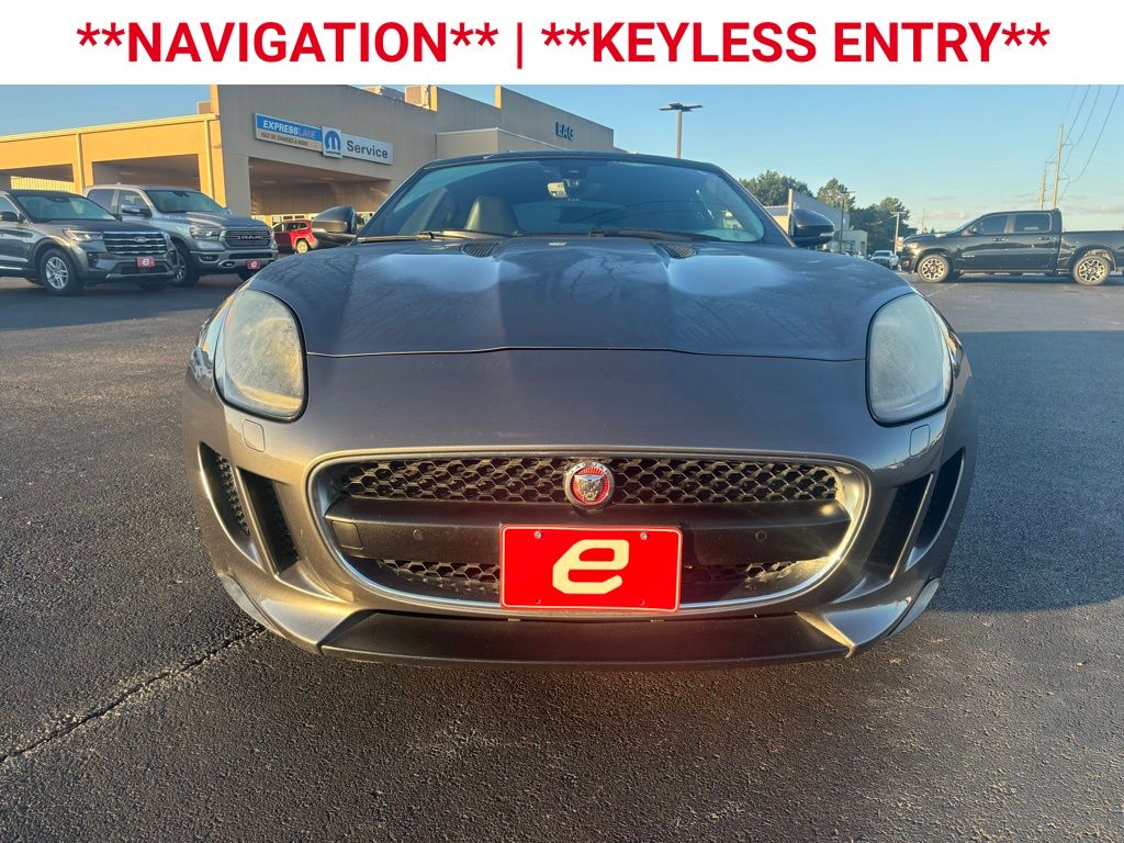 2016 Jaguar F-TYPE Base photo 2