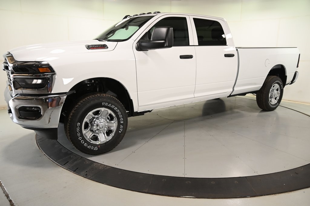 2026 Ram 2500 Tradesman photo 4