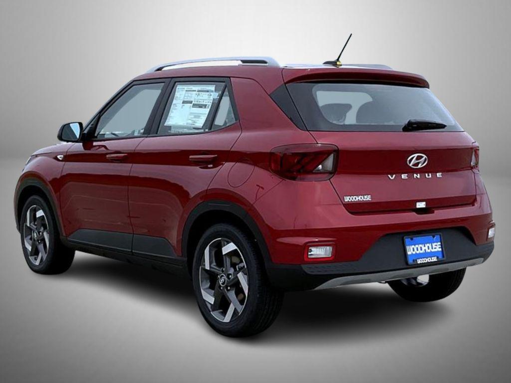 2025 Hyundai Venue Limited photo 7