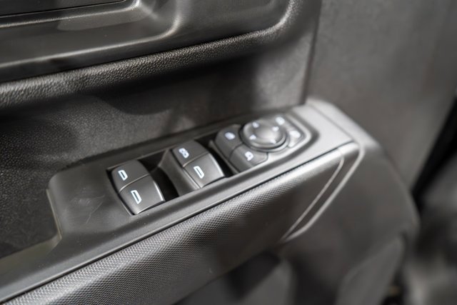 2026 Chevrolet Silverado 2500HD Custom photo 4