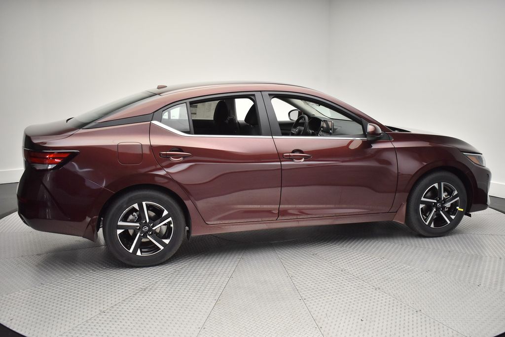 2025 Nissan Sentra SV photo 4
