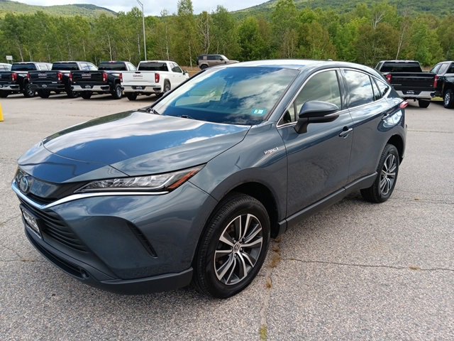 2021 Toyota Venza LE photo 3