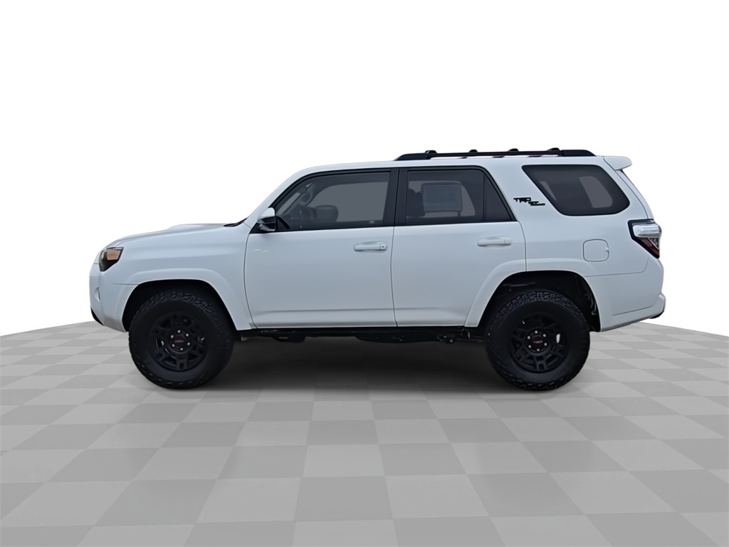 2019 Toyota 4Runner TRD Off-Road photo 4