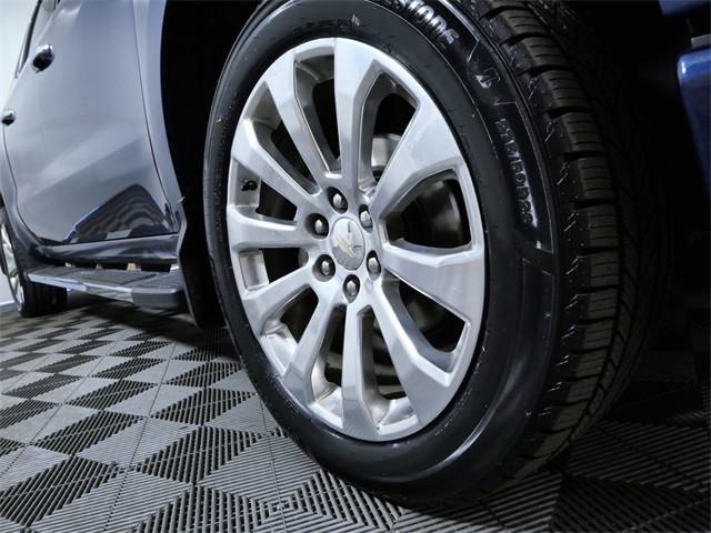 Certified 2020 Chevrolet Silverado 1500 High Country with VIN 3GCUYHEL8LG338936 for sale in Apple Valley, Minnesota