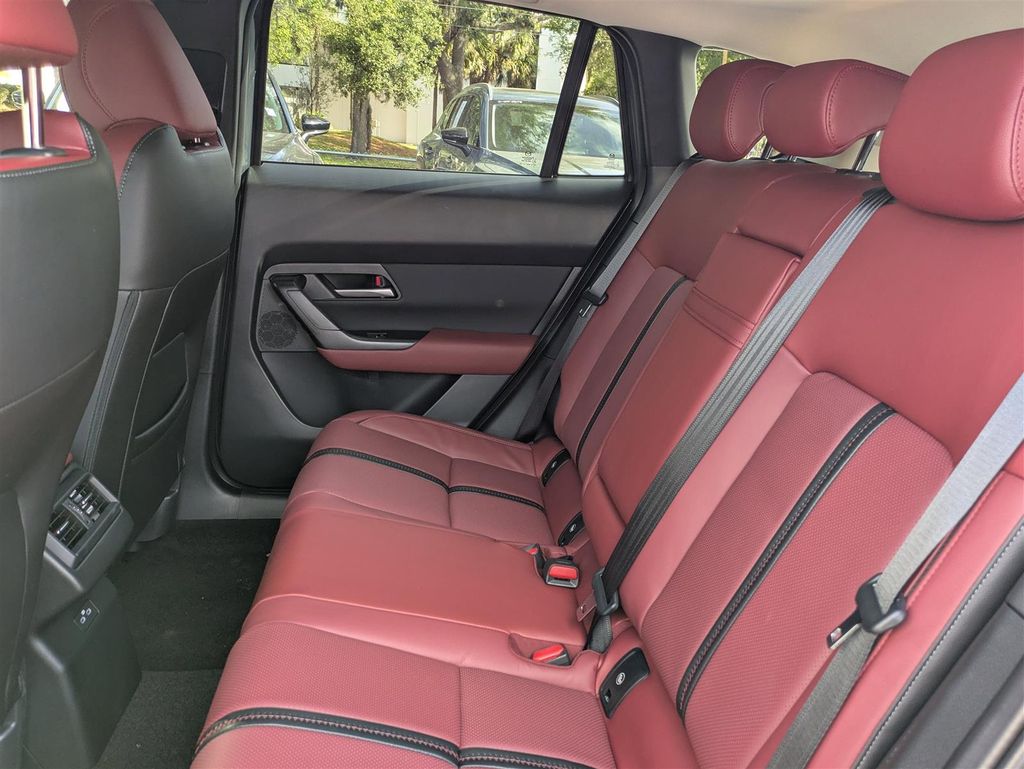 2025 Mazda CX-50 Premium photo 11