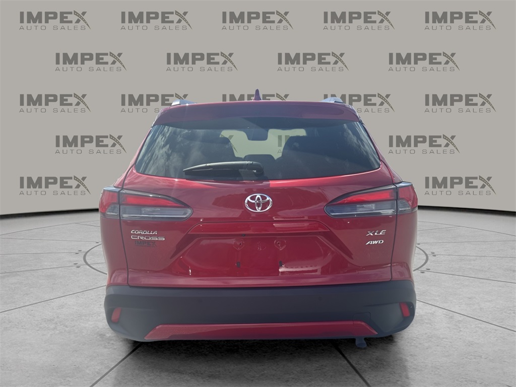 2024 Toyota Corolla Cross XLE photo 4