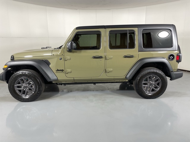 2025 Jeep Wrangler Sport S photo 4