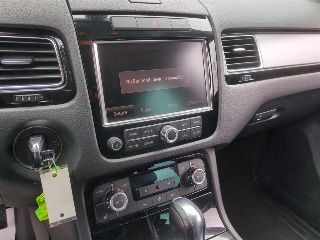 2011 Volkswagen Touareg VR6 FSI photo 15