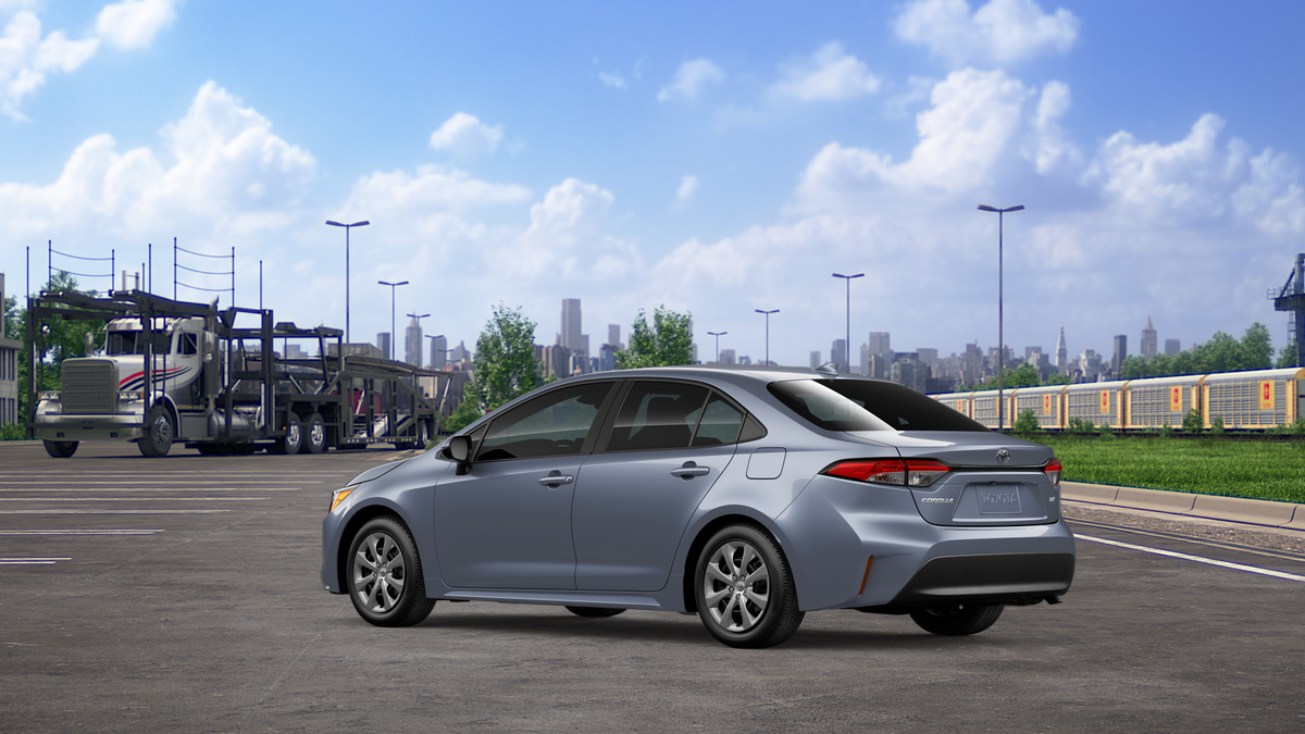 2026 Toyota Corolla LE photo 5