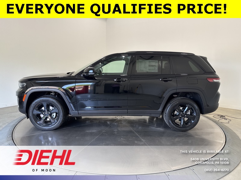 2025 Jeep Grand Cherokee Laredo X photo 4