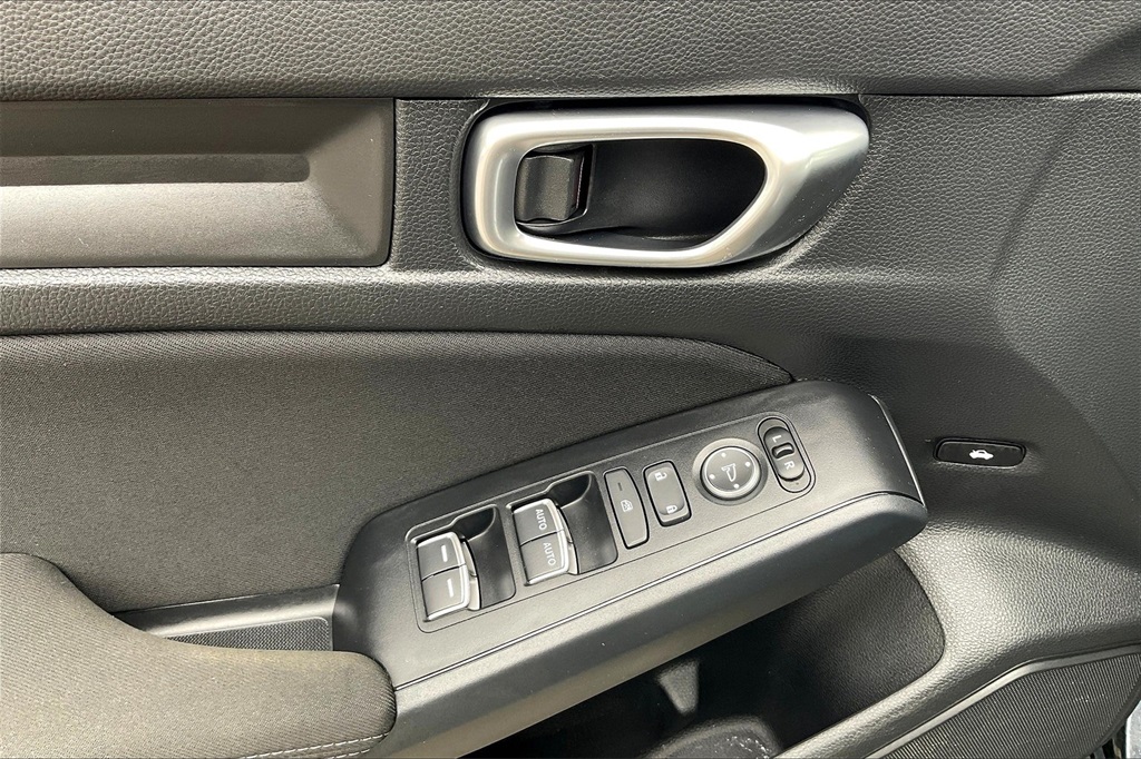 2023 Honda Civic LX photo 32
