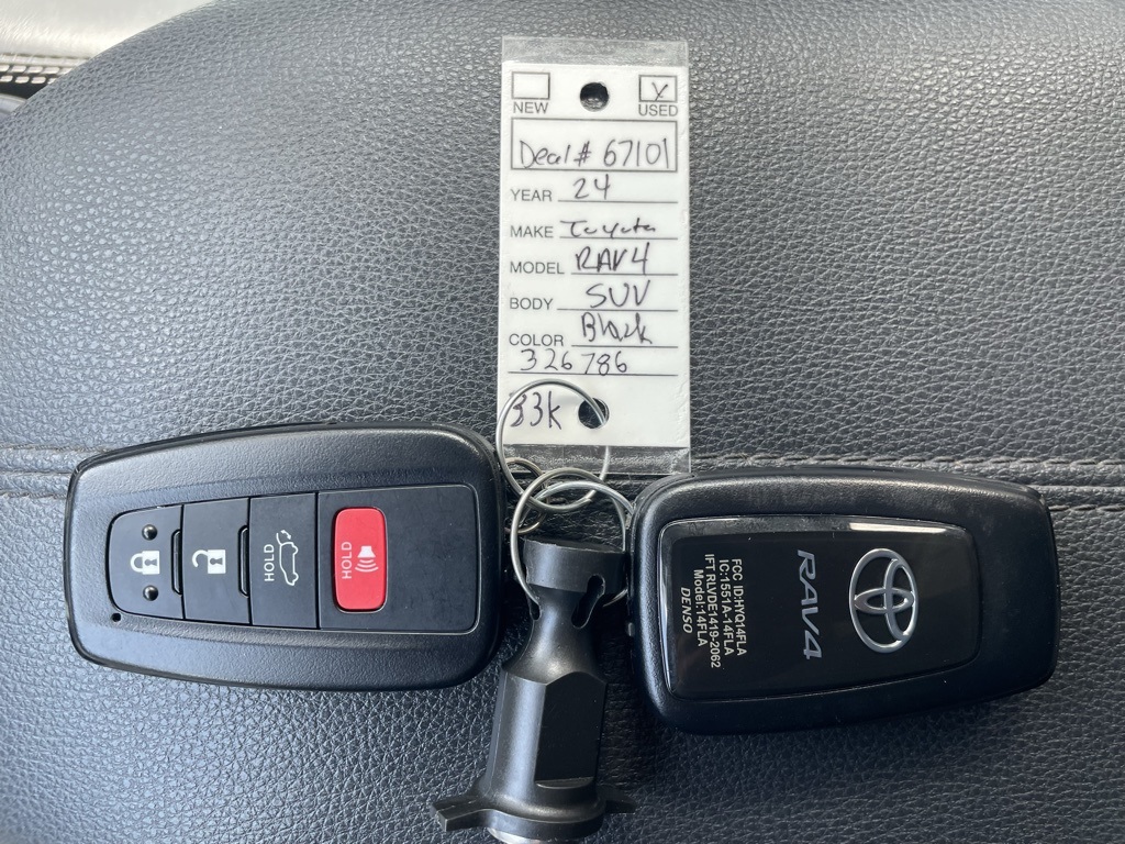2024 Toyota RAV4 XLE Premium photo 18