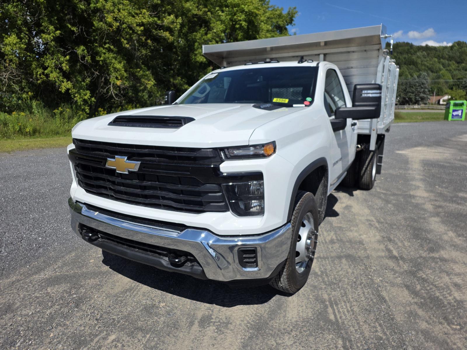 2025 Chevrolet Silverado 3500HD Work Truck's photo