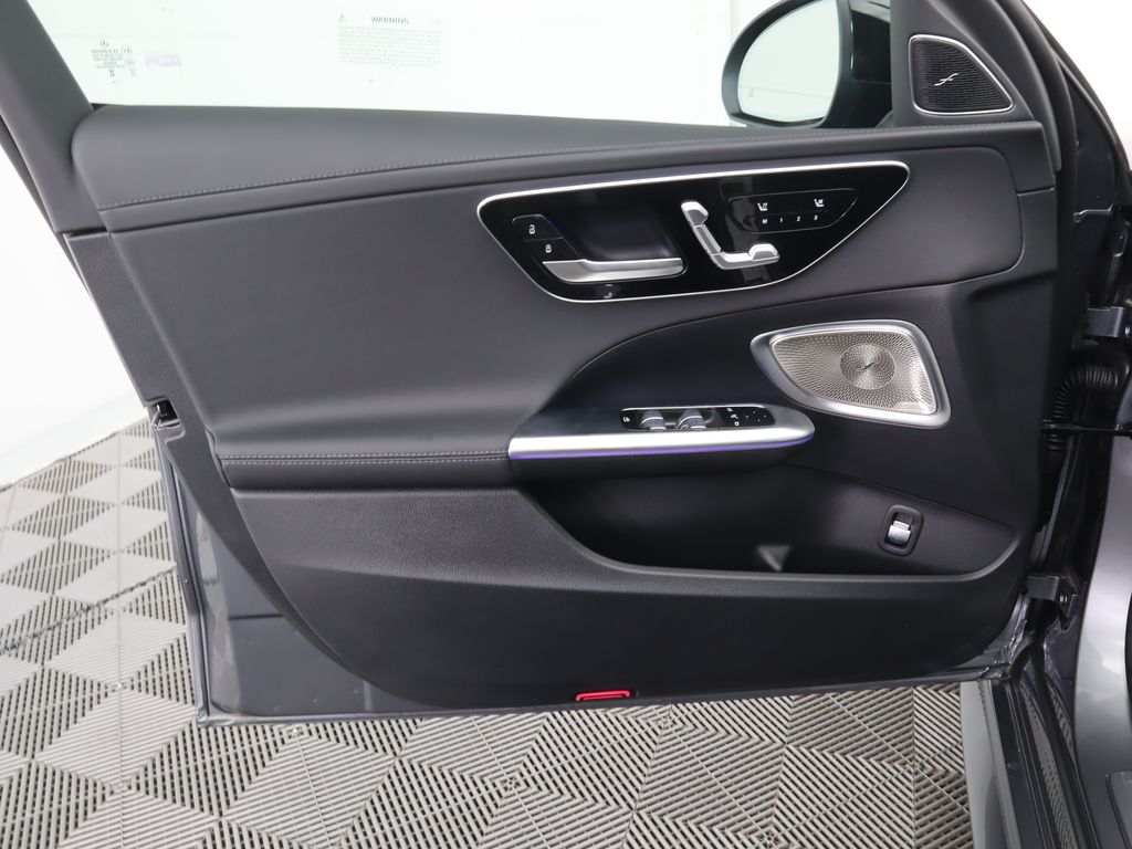 2025 Mercedes Benz C 300 photo 25