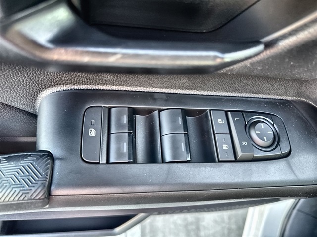2025 Toyota Tacoma SR5 Double Cab photo 10