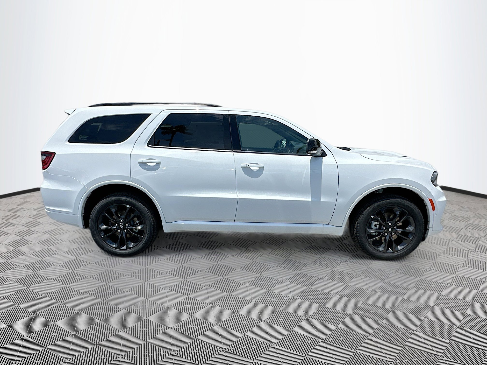 2025 Dodge Durango GT Plus photo 2