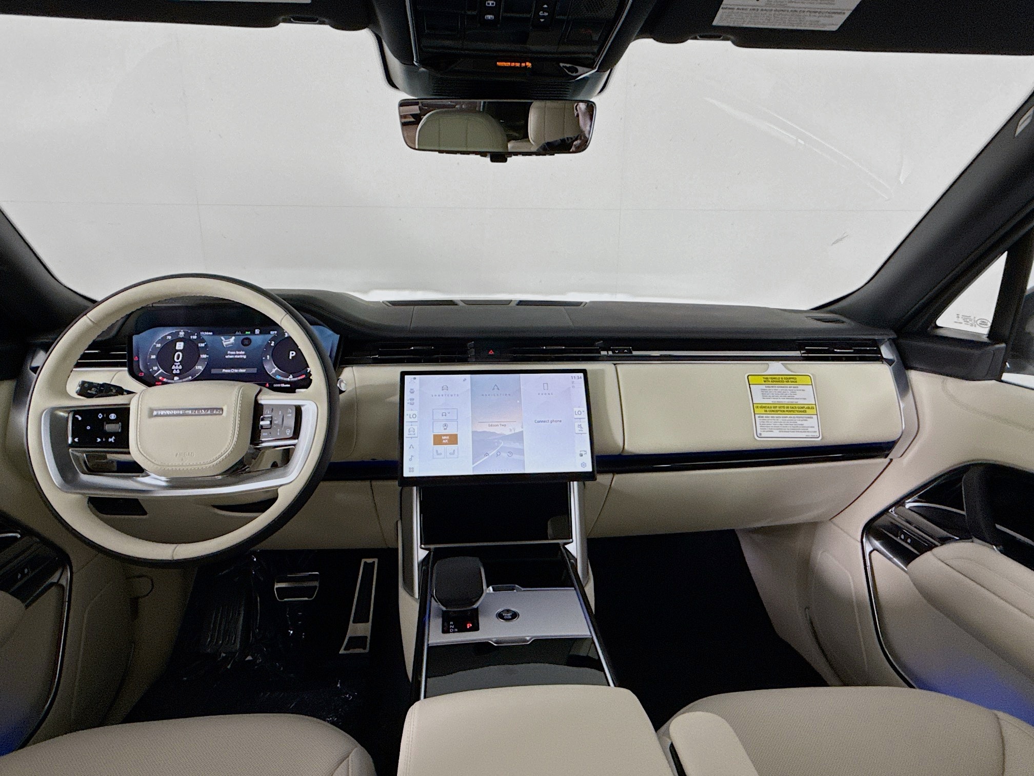 2025 Land Rover Range Rover SE photo 19