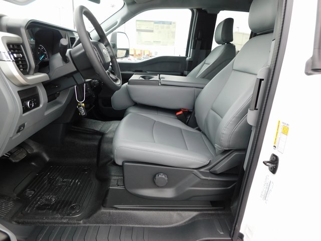 2025 Ford F-350 XL photo 15