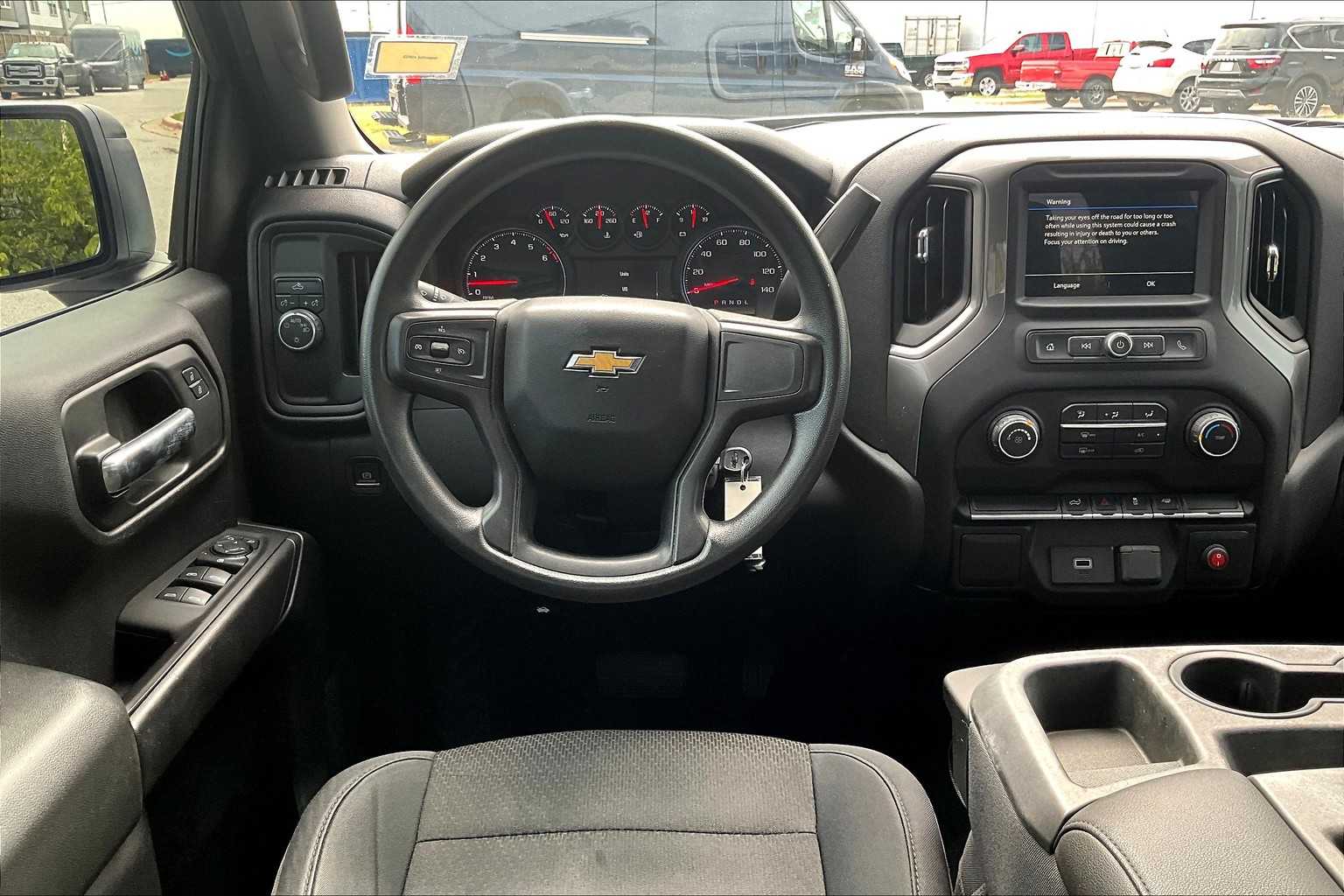2019 Chevrolet Silverado 1500 Custom photo 4