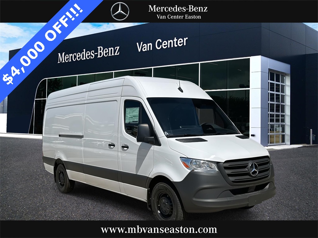 2025 Mercedes-Benz Sprinter Cargo Van Base's photo