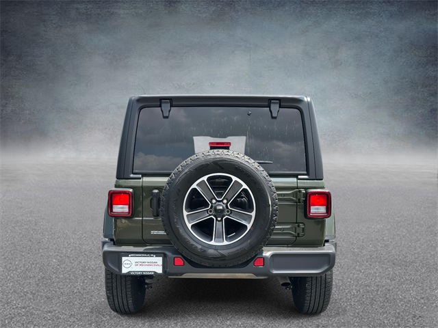 2023 Jeep Wrangler Sahara photo 3